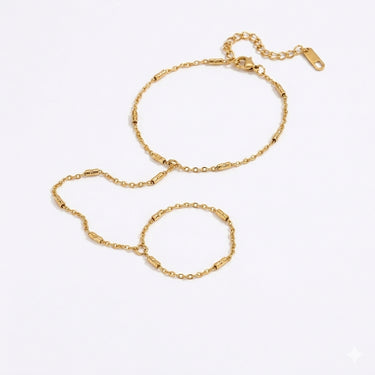 Chain link hand bracelet